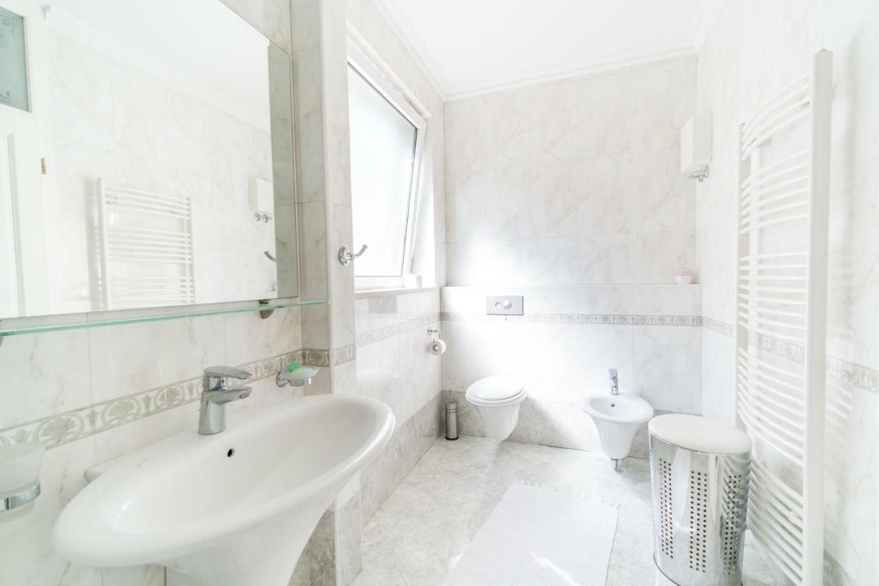 Ferhadija Premium Apartment Сараево Екстериор снимка